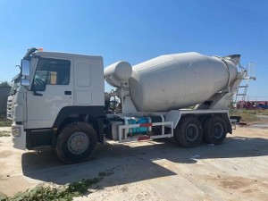 HOWO Used Mixer Truck
