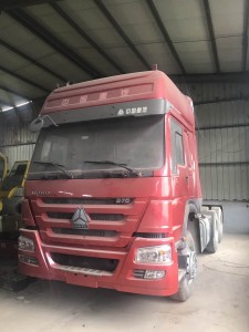 Used howo tractor-N3247C1