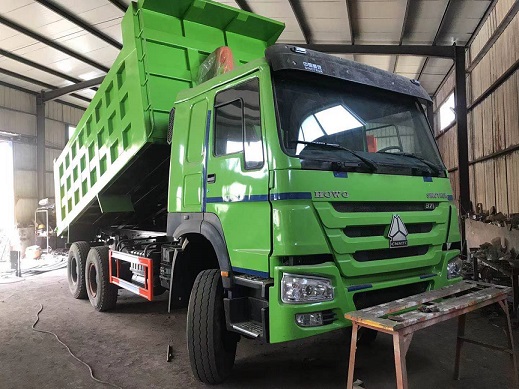Used Howo 6*4 green dump truck Featured Image